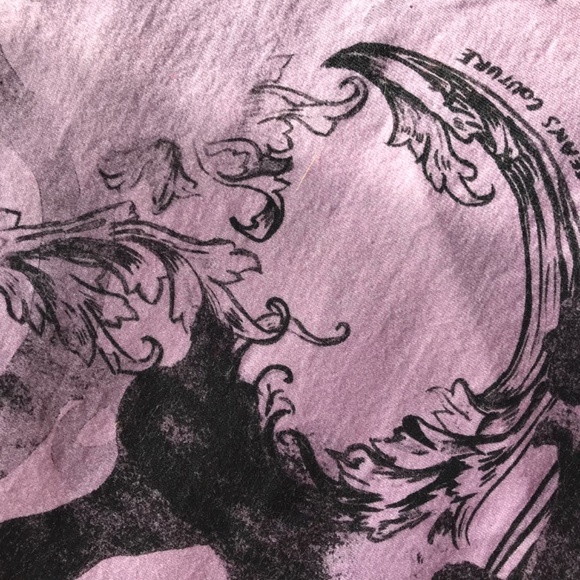 VERSACE t shirt sz S (NEW) - Picture 7 of 9